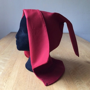 Medieval ladies open hood, red wool hood, reenactment, 15th century, 14th century, hand sewn hood