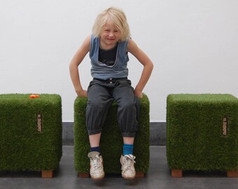 Mr. Grasshopper©, kunstgras, hocker, tuintrend, groene hocker, kunstgras hocker