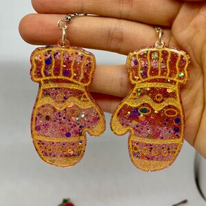 Simpatici orecchini in resina con guanti natalizi, dichiarazione kawaii, gioielli kitsch