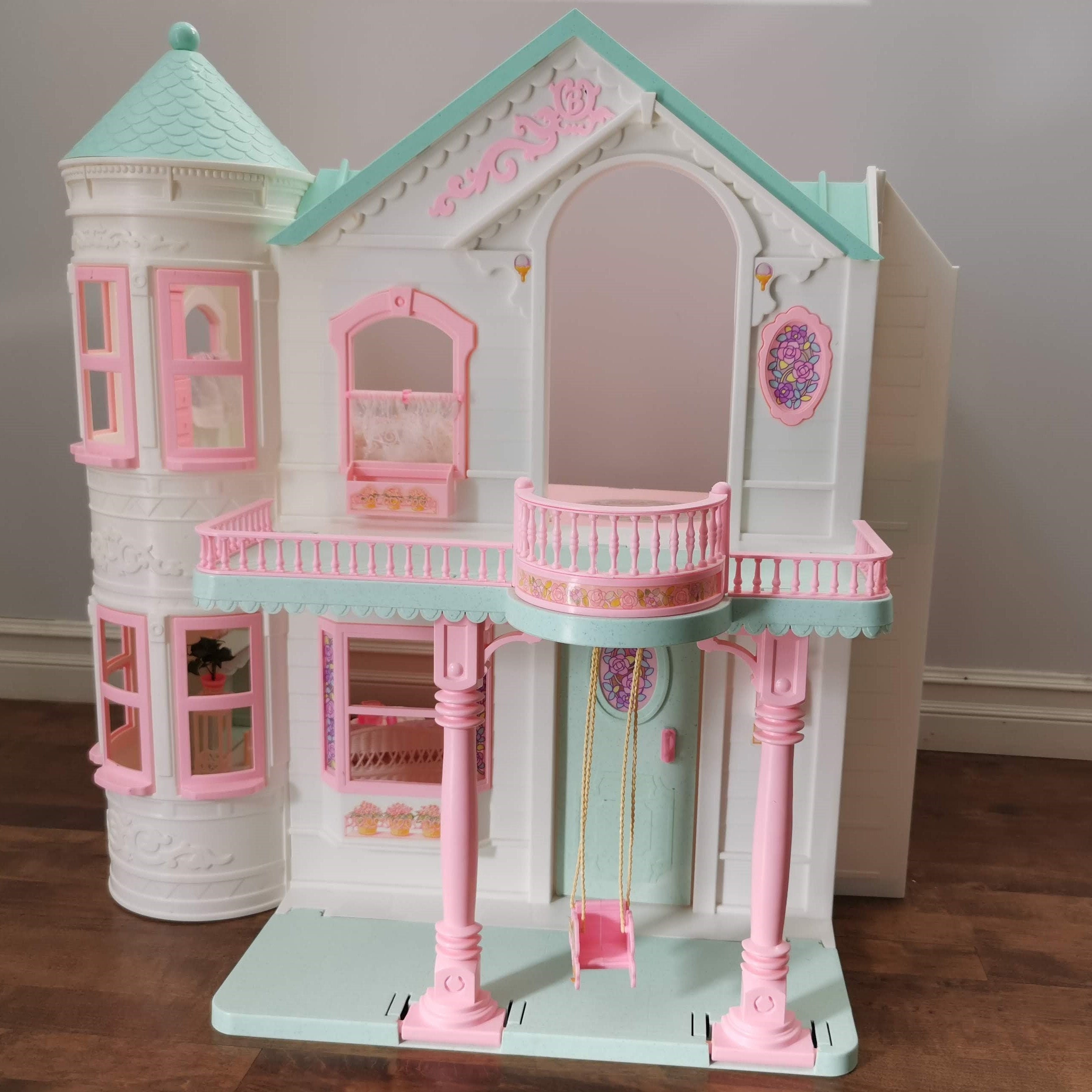Vintage Victorian Barbie Deluxe Dream House 1998 #18638 (Mattel)