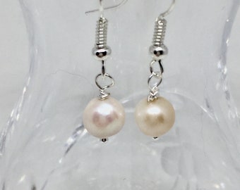 White freshwater pearl silver earrings, minimalist jewelry, bridal wedding jewelry, June birthstone, petite gemstone earrings
