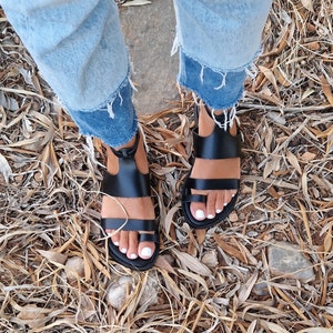 Handmade Greek leather sandals for women, summer shoes, waxed color, metal buckles, soft bed, gladiators, strappy sandals, women&#39;s shoes