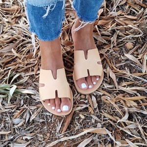 Handmade Leather Sandals, Helia Flip flops Sandals, Summer Shoes, Bridesmaid Gift, Wedding Gift, Beach shoes, roman flats, women&#39;s shoes
