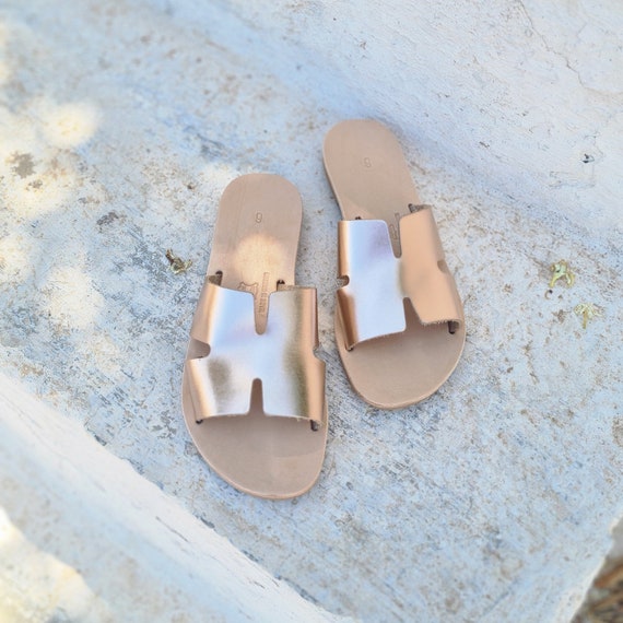 Handmade Gold Leather Sandals, rose gold Flip flops, Summer Shoes, Bridesmaid Gift, Wedding Gift, Beach shoes, roman flats, women's shoes
