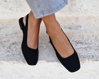Lederpantoletten, Wildlederpantoletten für Damen, schwarze Hausschuhe, schwarze Ledermokassins, flache Slipper, eckige Zehenpartie, Schnallenverschluss