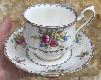 Porcelaine ancienne Royal Albert PETIT POINT - Choisissez votre pièce !