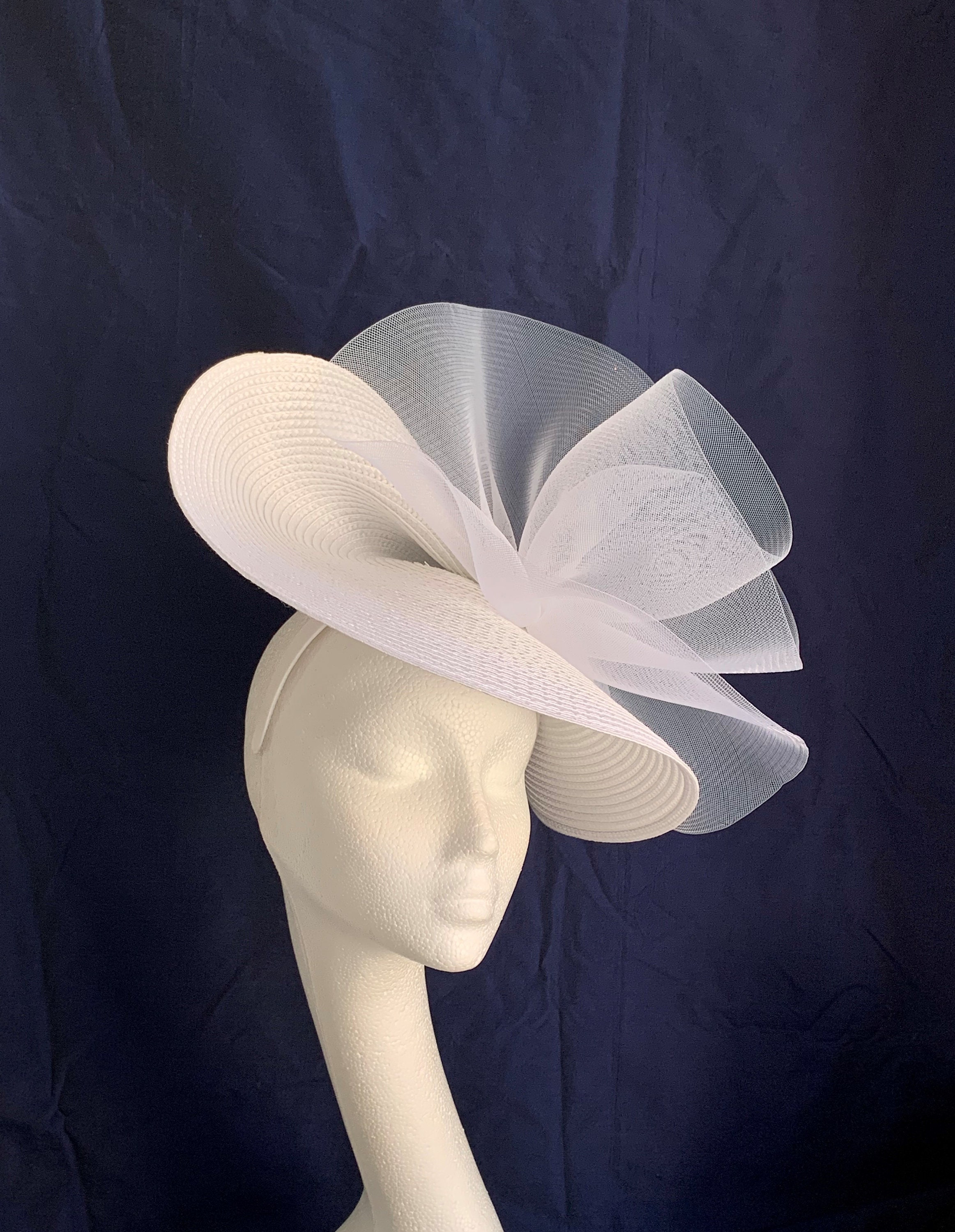 ⭐️ Fascinator Hat Shop Fascinator Hat - Wide-Brim Wavy Fascinator | BABEYOND main image 2