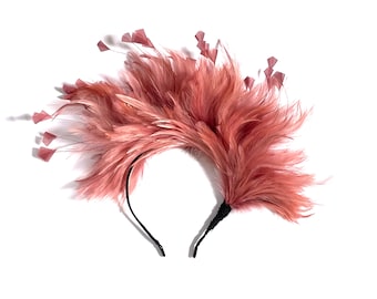 Dusky pink fascinator, pink fascinator Wedding Ascot Derby race, pink Derby fascinator hat, pink fascinator headpiece, pink halo, pink crown