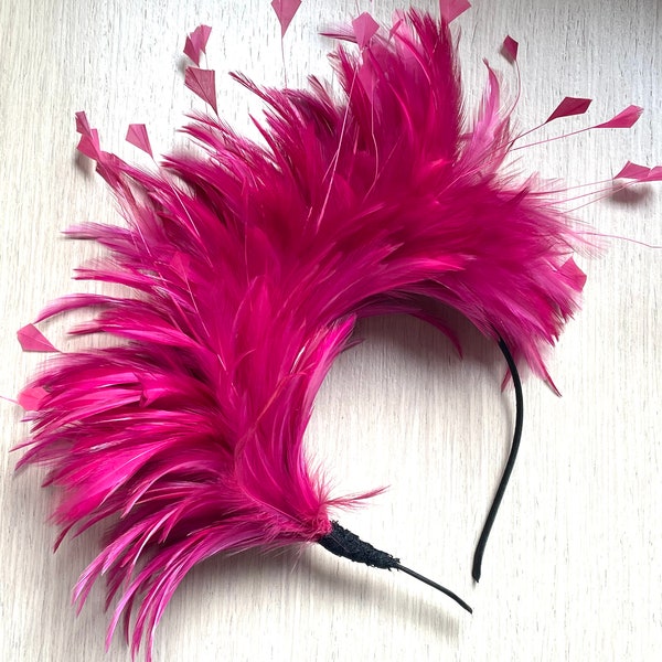 Fascinateur de plumes fuchsia, fascinateur fuchsia, couronne de halo de plumes rose fuchsia, fascinateur de plumes fuchsia brillant, chapeau de couronne de halo fuchsia