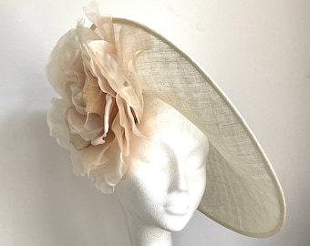 Large ivory white saucer hat, mother of the bride hat, ivory fascinator, large white wedding hat, Kentucky Derby hat, white Royal Ascot hat
