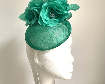 Emerald Green Hat, emerald green Ascot Derby Races fascinator hat, green Wedding hat, emerald green Kentacky Derby fascinator hat, green hat