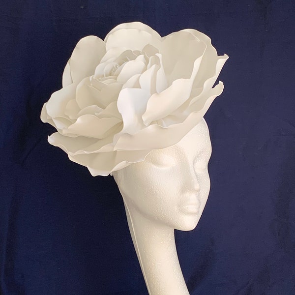large flower bridal fascinator hat, large rose bridal headpiece hat, dinner blanc hat, wedding hat, large white rose fascinator, white hat
