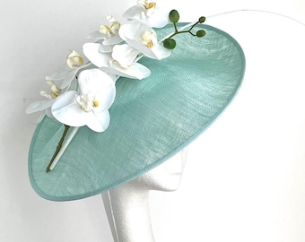 Pale green hat, mint green fascinator Wedding hat, green Royal Ascot hat, pale green Kentucky Derby hat, light green hat, Kristinerosahats