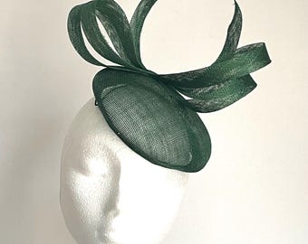 Forest Green Hat, green royalty Ascot fascinator hat, green Wedding hat, green Kentucky Derby fascinator hat, green occasional fascinator