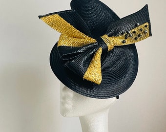 Gold black fascinator, gold black saucer disc hat, gold black hat, gold Royal Ascot fascinator, gold wedding hat, gold Kentucky Derby hat