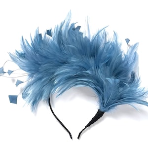 blue feather fascinator, dark blue feather fascinator wedding, dark blue Kentucky Derby fascinator, blue Royal Ascot fascinator, blue halo