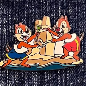 Chip & Dale ~ Authentic Vintage 2002 Disney Pin ~ WDW ~ Resort ~ Mickey’s Star Spangled Pin Event Map Search ~ Completer Sandcastle