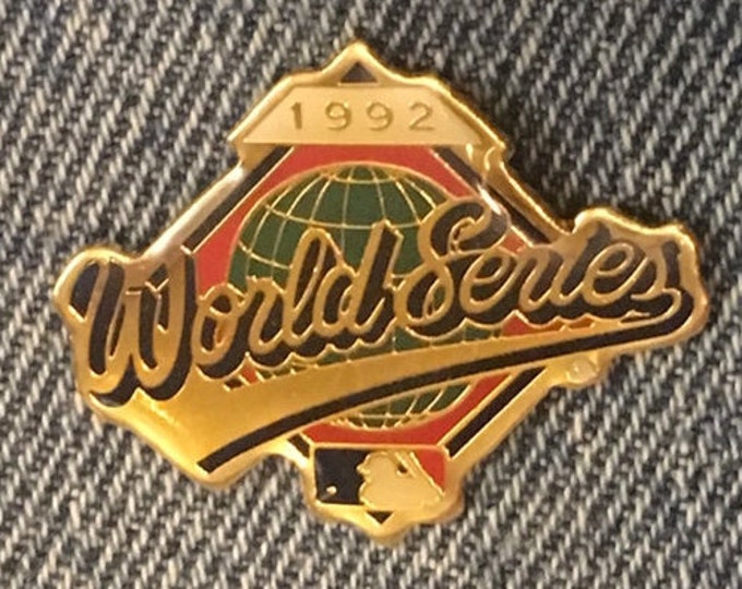 1992 World Series Pin ~ MLB ~ Toronto Blue Jays vs Atlanta Braves by Imprinted Products