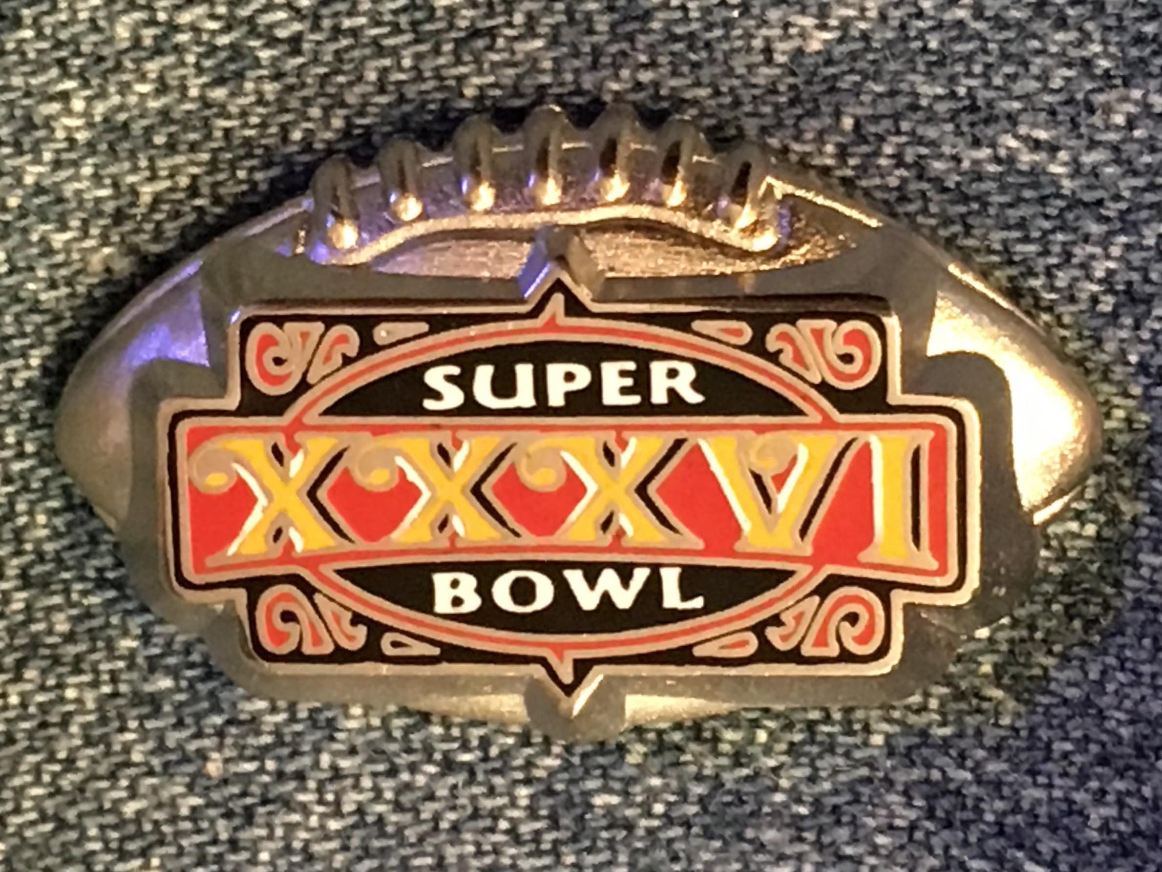 Super Bowl 36 Pin~XXXVI ~ 3D Football ~ Louisiana Superdome ~ Patriots ~ Rams ~ Original Logo