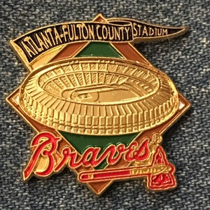 Braves Baseball Pin ~ MLB ~ Atlanta Fulton County Stadium ~ 1995 Vintage