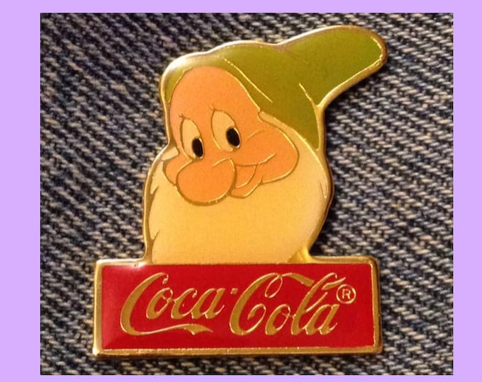 Disney Pin ~ Bashful ~ Snow White & 7 Dwarfs Movie ~ 15th anniversary ~ WDW ~ 1986 ~ Coca Cola ~ Coke