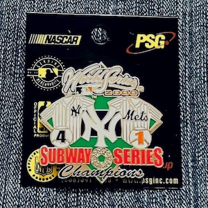 New York Yankees / Mets Pin ~ Subway Series Champions ~ Vintage 2000 ~ World Series ~ MLB ~ Baseball ~ On Original Card