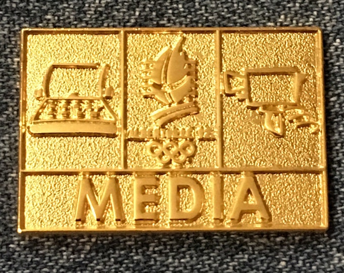 Olympic Lapel Pin ~ Media ~ 1992 Albertville, France