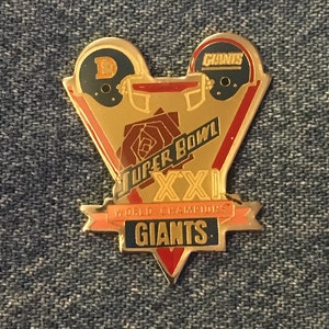 New York Giants Lapel Pin ~ Super Bowl 21 ~ XXI ~ World Champions ~ NFL ~ Football ~ Issued 1988 by Peter David Inc.