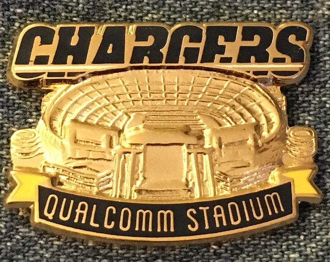 2000 Los Angeles Chargers Pin ~ NFL ~ Football ~ Qualcomm Stadium