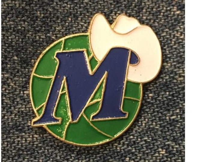 Dallas Mavericks Pin ~ NBA ~ Basketball ~ Vintage 1980-2000 Logo