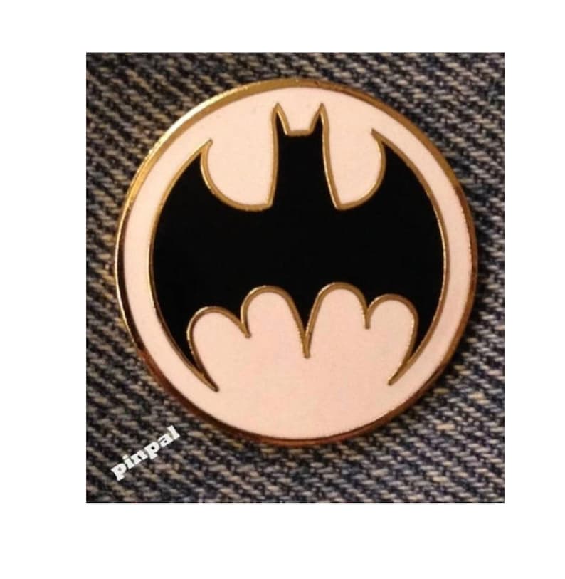 DC Comics Batman Pin ~ Gotham Police Spotlight Logo ~ Vintage 1988 Cloisonne image 1