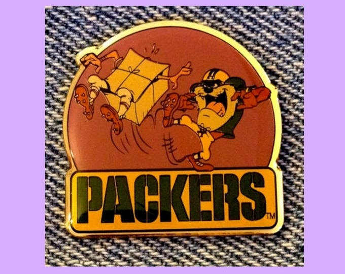 1992 Green Bay Packers and Tasmanian Devil Pin ~ TAZ ~ NFL ~ Football ~ Vintage Looney Tunes
