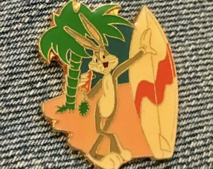 Bugs Bunny Pin ~ 1990 vintage ~ WB ~ Warner Bros ~ Looney Tunes ~ Surfboard