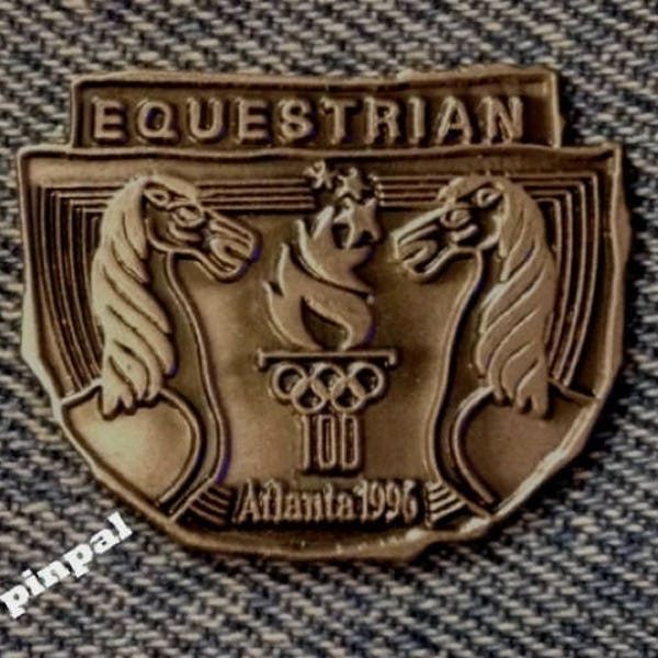 Distintivo spilla olimpica equestre ~ Atlanta 1996 con logo Games Mark con scheda espositiva di Aminco