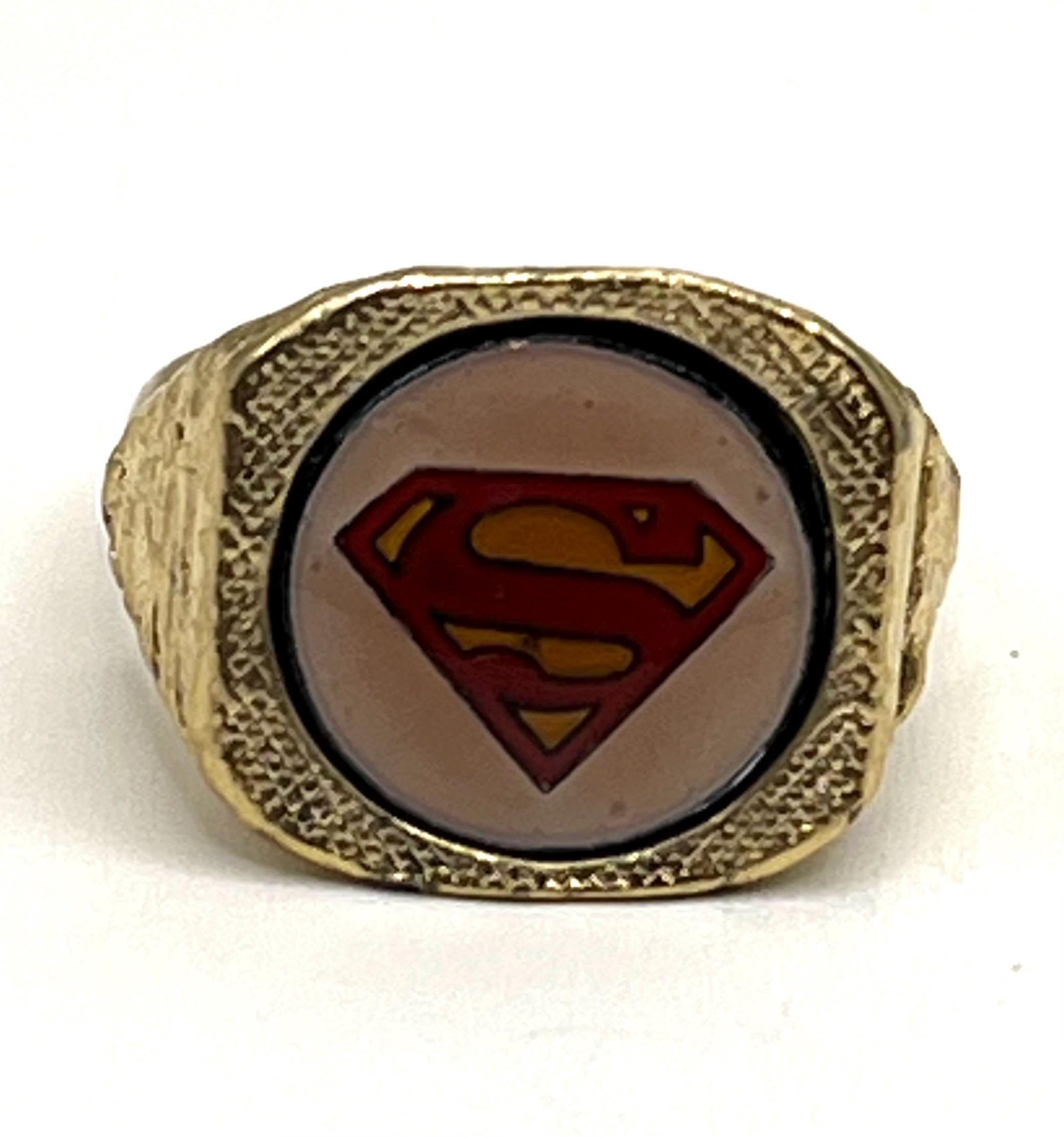 Superman Metal Toy Ring ~ Nestle Candy Premium ~ Vintage 1976 ~ DC Superman Metal Toy Ring ~ Nestle Candy Premium ~ Vintage 1976 ~ DC