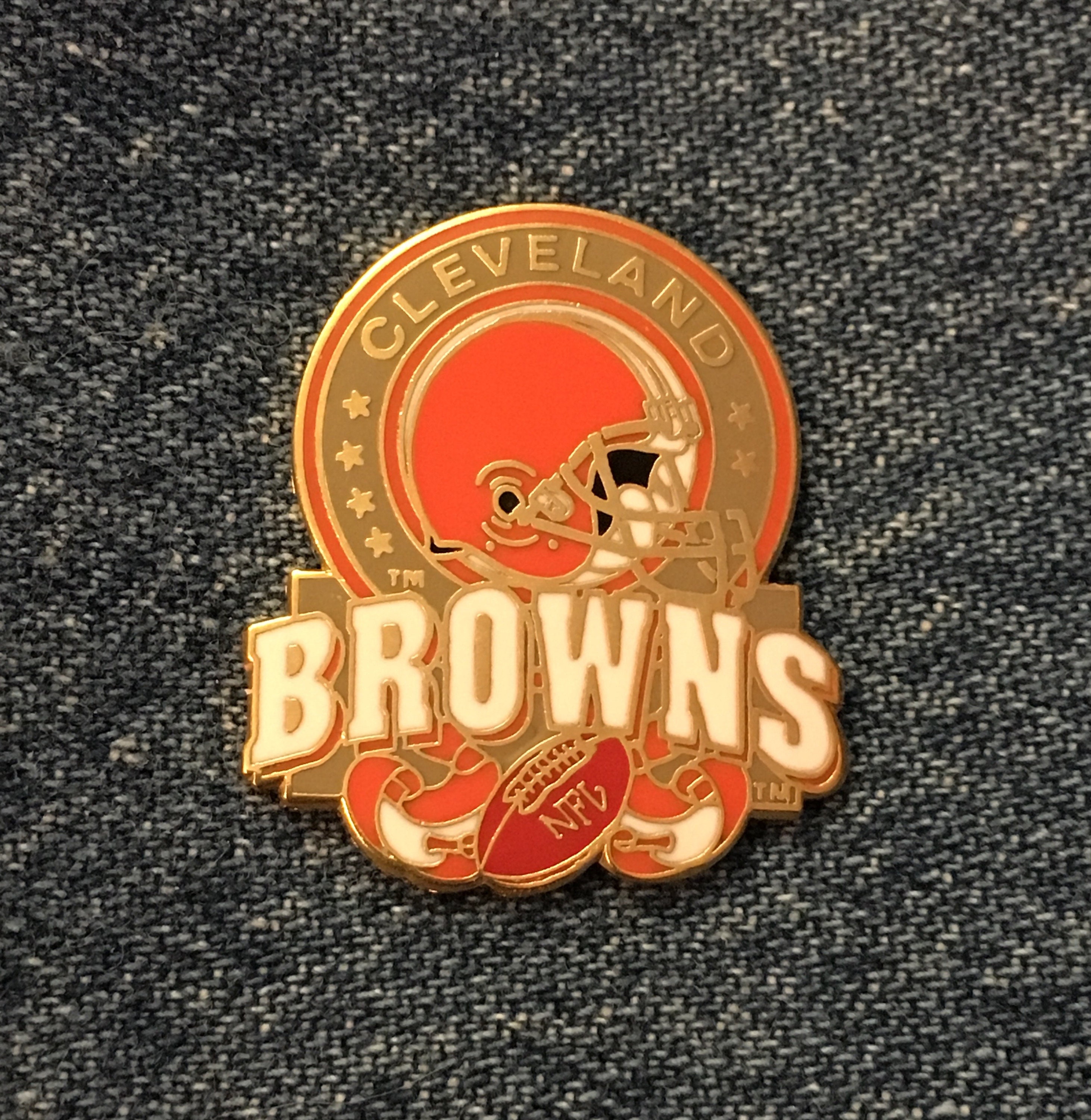 1993 Cleveland Browns Lapel Pin NFL Football by Peter David Inc.