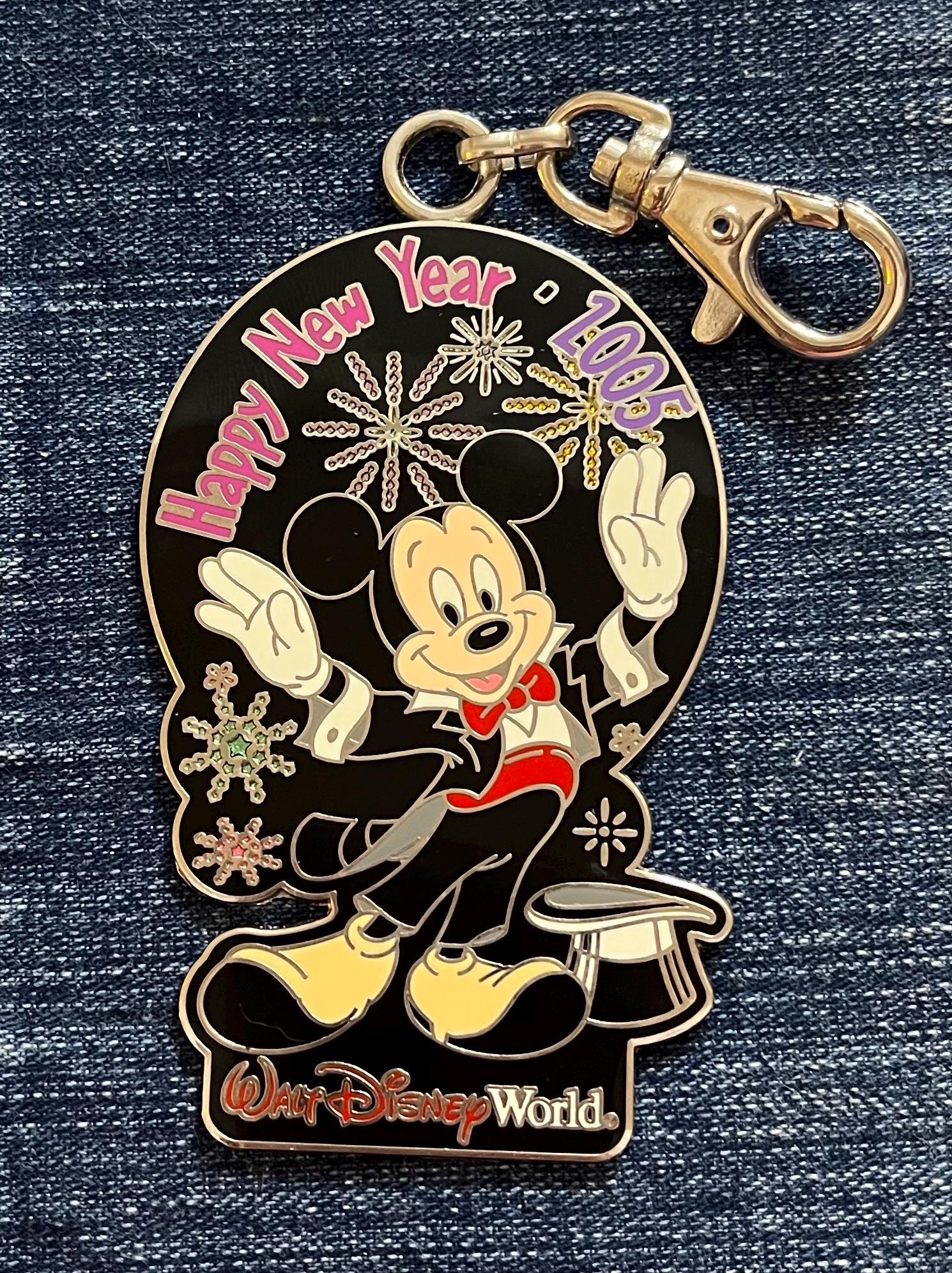 Disney Mickey Mouse Jumbo Happy New Year Vintage 2005 ~ LE Lanyard
