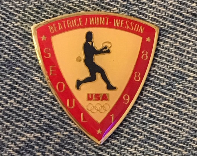 Tennis Olympic Pin ~ Sponsor ~ Beatrice ~ Hunt ~ Wesson ~ 1988 Seoul, Korea