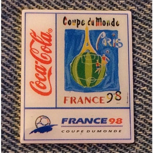 1998 World Cup Soccer Pin ~ Stadium City ~ Paris ~ Sponsor~Coca Cola~Coke
