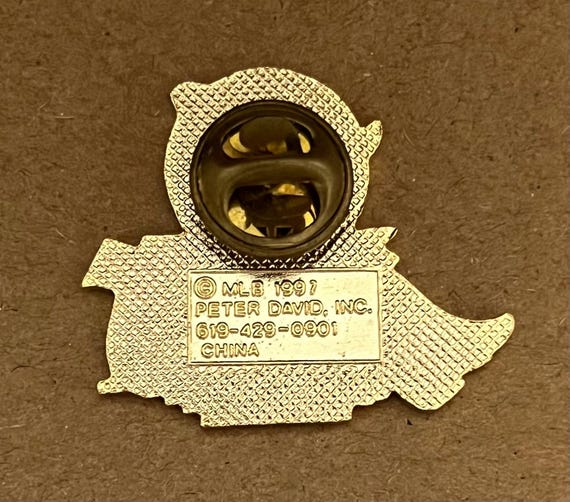 Anaheim Angels 1997 Vintage ~ CA ~ Lapel Pin ~ MLB ~ Baseball Team
