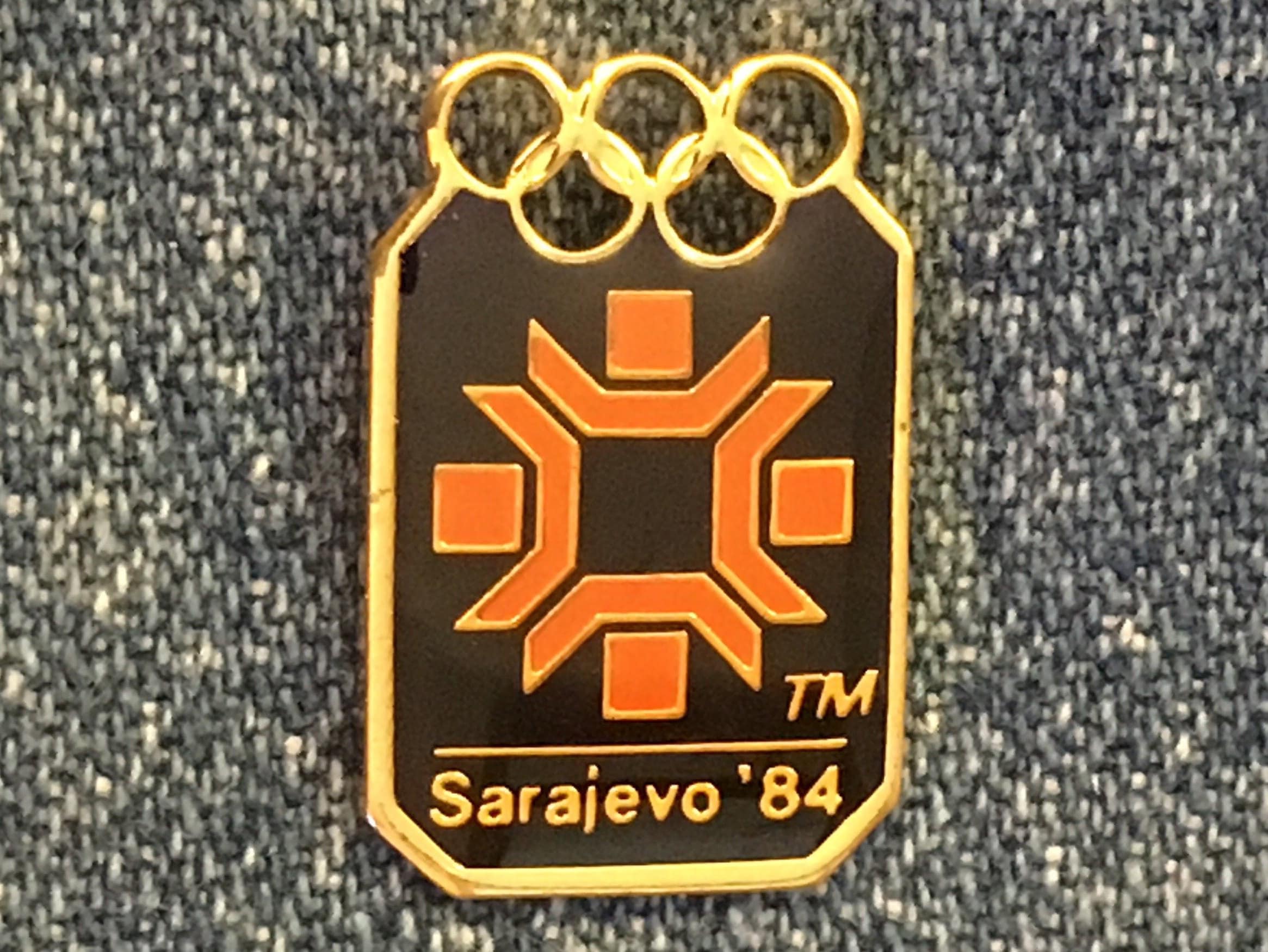 1984 サラエボ オリンピック ロゴ ピン ~ 第 14 回オリンピック冬季