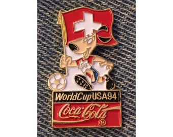 1994 FIFA World Cup Pin ~ Switzerland Flag ~ Football Soccer ~ Mascot Striker ~ Sponsor Coca Cola Coke