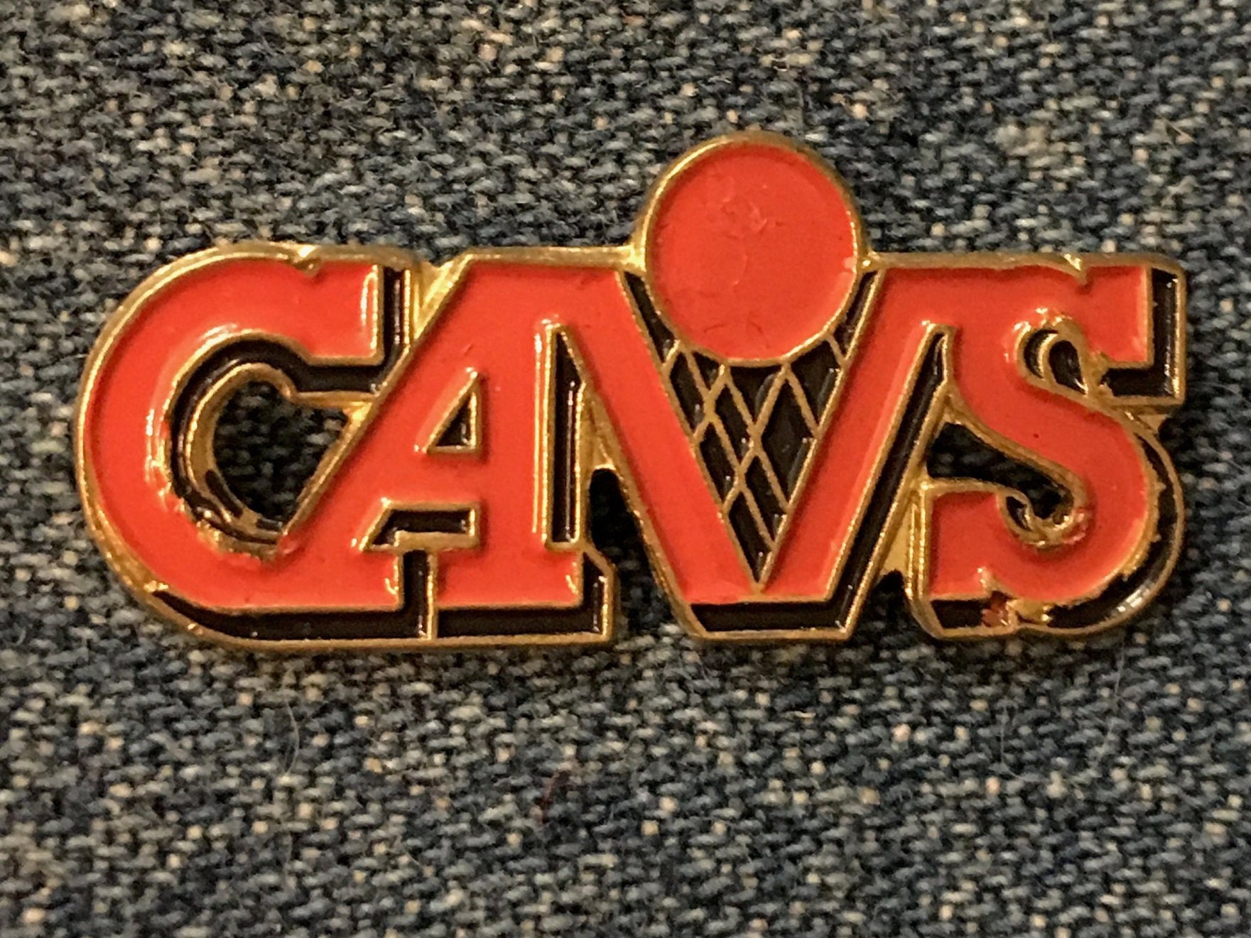 1991 Cleveland Cavaliers Pin CAVS Primary Logo 19841994 NBA