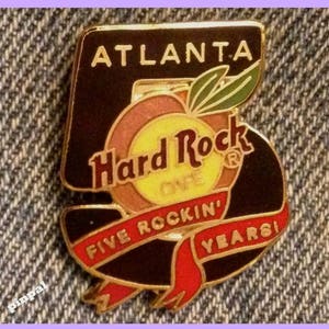 1997 Hard Rock Cafe Staff Awarded Pin ~ Atlanta ~ 5 Rockin&#39; Years ~ HRC