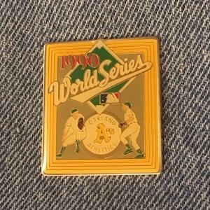 1990 Oakland Athletics Lapel Pin ~ MLB ~ World Series ~ USA ~ Baseball ~ Reds