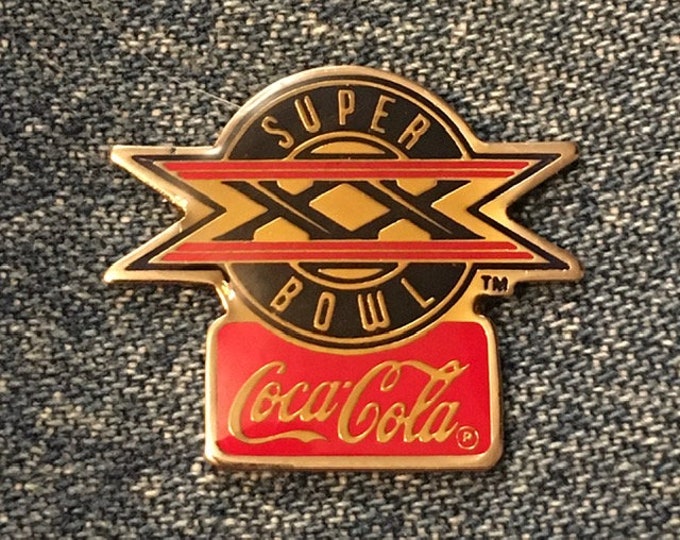 Super Bowl 20 Pin ~ XX ~ Sponsor Coca Cola ~ Chicago Bears and New England Patriots