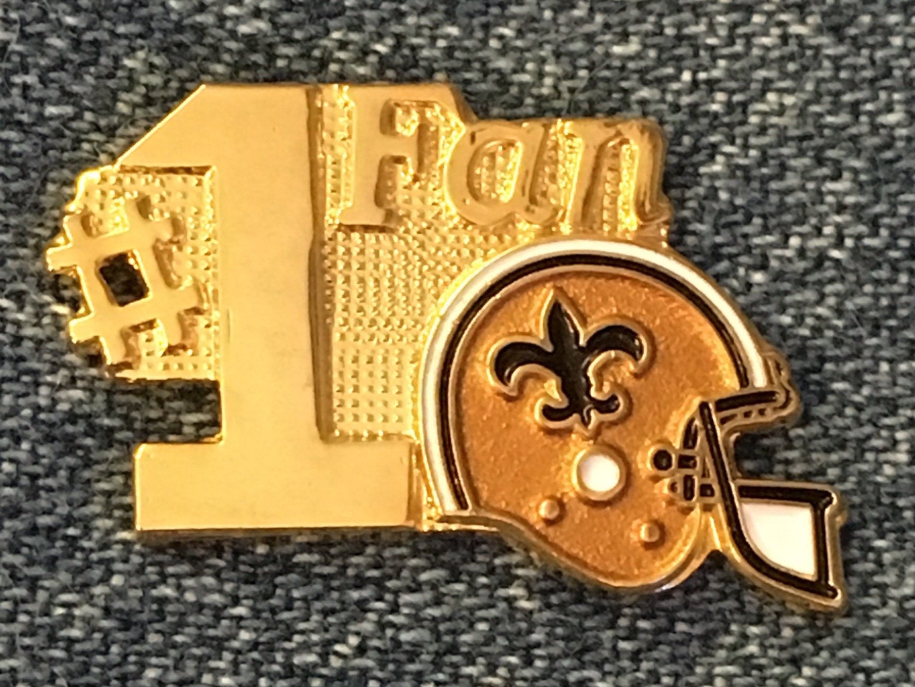1987 New Orleans Saints Lapel Pin ~ #1 Fan ~ Vintage ~ NFL ~ Football ...