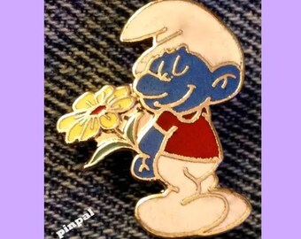 Smurf Brooch Pin by Peyo ~ Standing with Flower ~ Vintage 1980