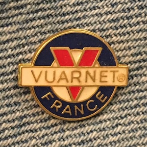 Vuarnet France Eye Wear Company Werbe Pin ~ Sonnenbrille ~ Logo