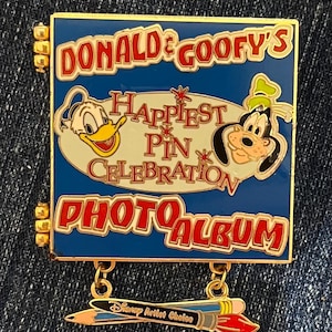 Disney Donald and Goofy AP Pin LE 1000 ~  Vintage 2005 ~ Dangle and Hinged Photo Album Happiest Pin Celebration ~ Artist Brian Blackmore